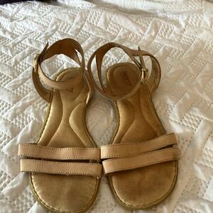 Born leather sandal light beige style Mai easy with ankle strap